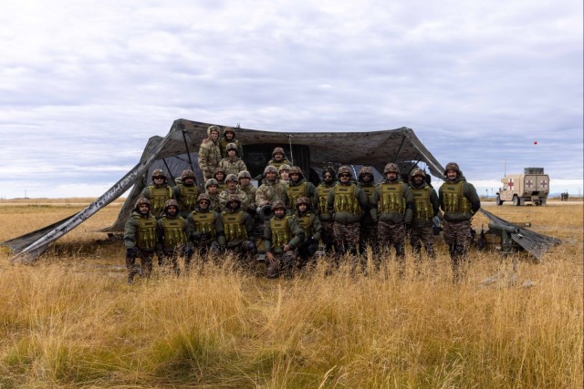 U.S., Indian Armies exchange artillery best practices during Yudh Abhyas 2025 in Alaska