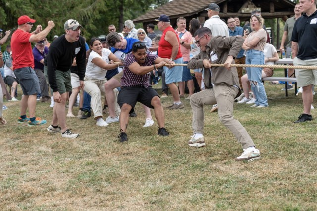JBLM service members enjoy ‘Foofaraw’