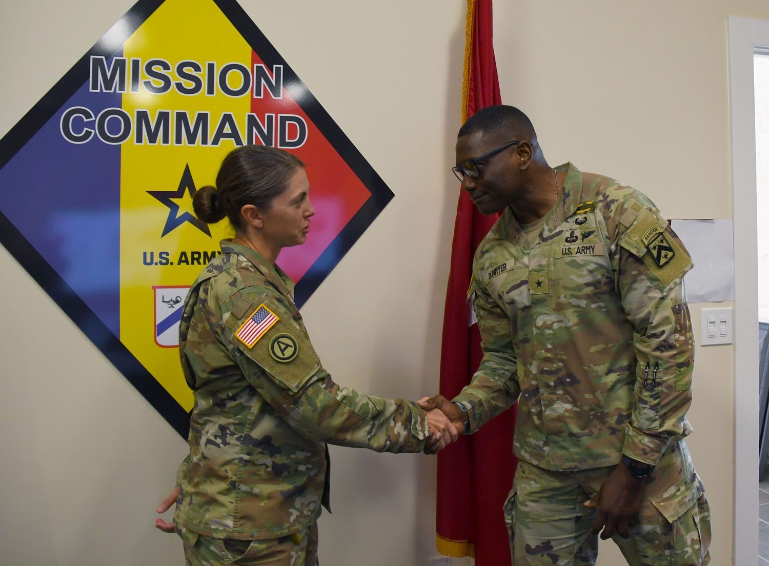 Fort Leavenworth officer recognized for life-saving actions