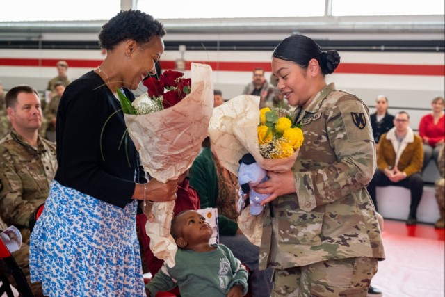 HHC, USAG RP Change of Command Gift