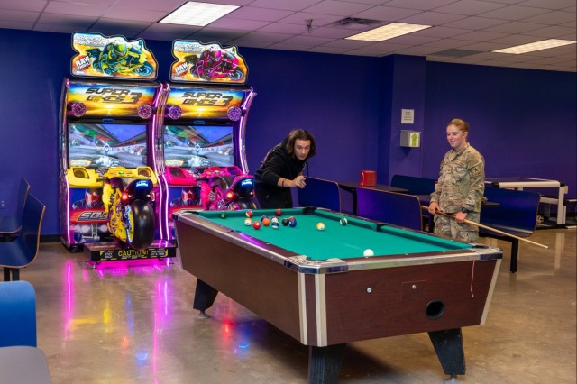 New VR games at Fort Leonard Wood bowling center