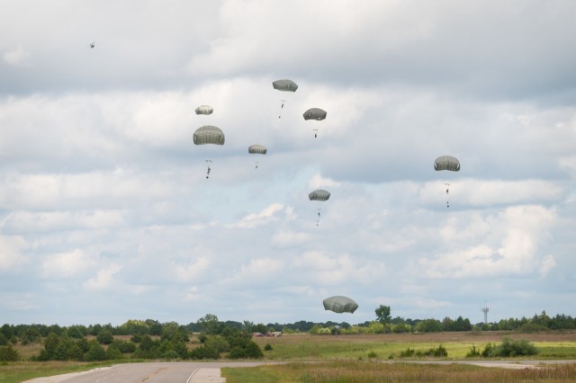 MPs commemorate being the Army’s “shield” for 84 years