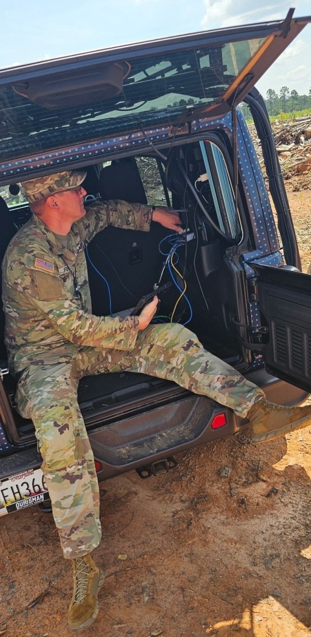 75th USARIC data teams evaluate emerging Army technologies at Cyber Quest 25