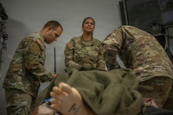 Medics train for combat at Fort Campbell's School of Medicine