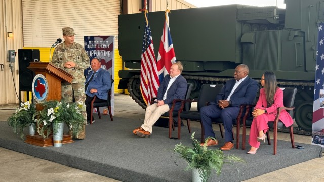 Red River Commander Speaks at UK Launcher Delivery Ceremony