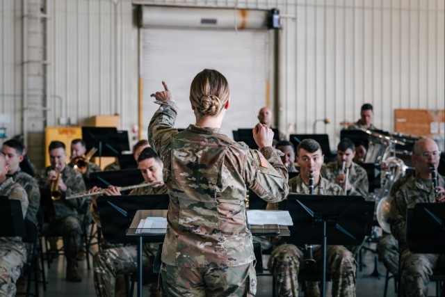 Lt. Gen. Ferguson takes command of USASOC
