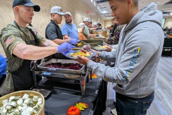 Fort Drum FMWR hosts Thanksgiving meal for the community