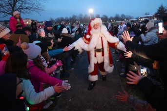Santa comes to town at 2025 Fort Knox tree lighting ceremony