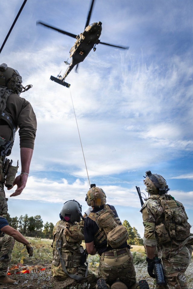 Hoist training with the Originals and South Dakota National Guard