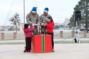 Fort Hood lights up holidays with tree-lighting ceremony