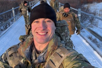 Alaska Guard’s snowstorm response inspires local PD officer to enlist