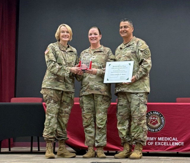 Col. Sharon Rosser Receives the 2024 Surgeon General Physician Associate Recognition Award. ‘It’s our duty to provide.’