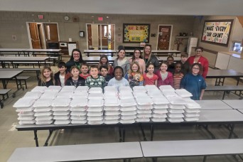 Fort Lee Spouses’ Club delivers 170 dozen cookies to frontline workers and community