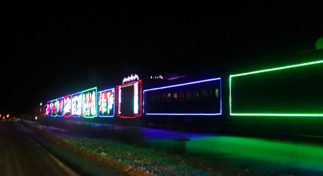 The 2025 Canadian Pacific Holiday Train rolls through Fort McCoy, Wis., on Dec. 11, 2025, on its way from Tomah to Sparta, Wis. The 2025 CPKC Holiday Train toured Canada and the U.S. Nov. 19 through Dec. 21, 2025, raising money, food and awareness...