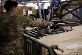 POWIDZ, Poland - In the crucible of modern high intensity conflict, a mechanized division’s greatest strength, its heavy armor, can rapidly become a lia...