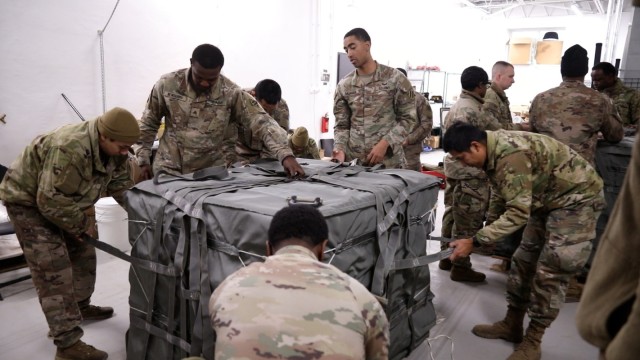 3rd Infantry Division Sustainment Brigade trains sling load operations