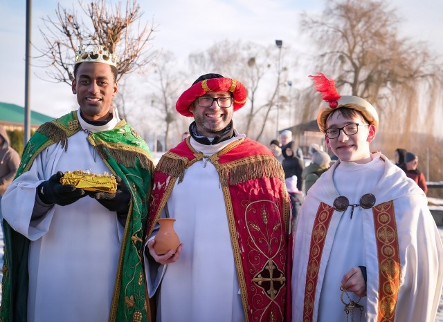 U.S. Soldier Takes Part in Powidz Three Kings Day Celebration