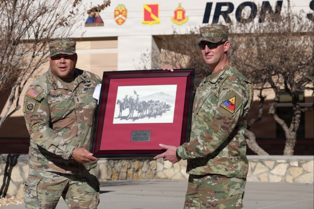 1st Armored Division Warrant Officer Receives Gruber Award