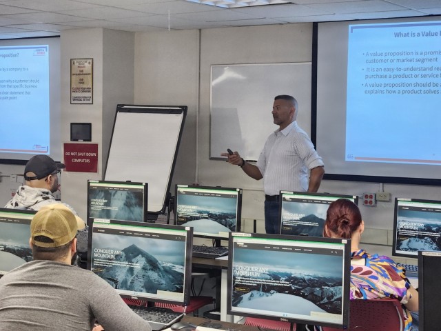 Boots to Business workshop empowers military entrepreneurs at Fort Buchanan