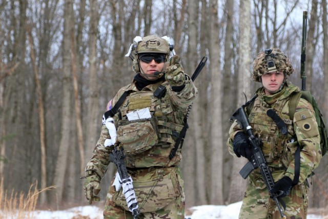 Winter field training tests infantry leaders