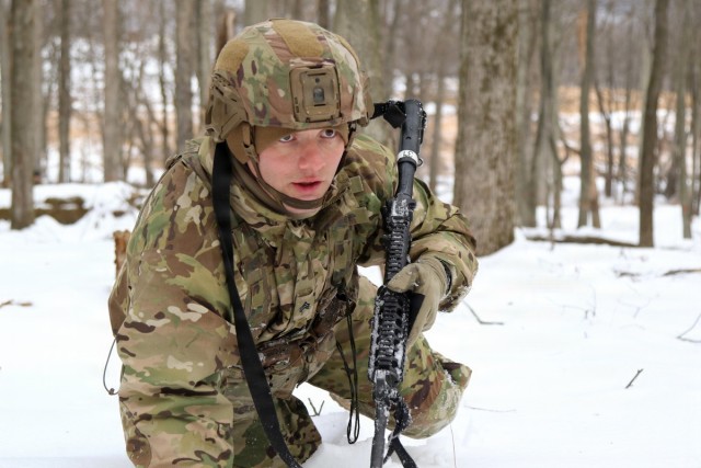 Winter field training tests infantry leaders