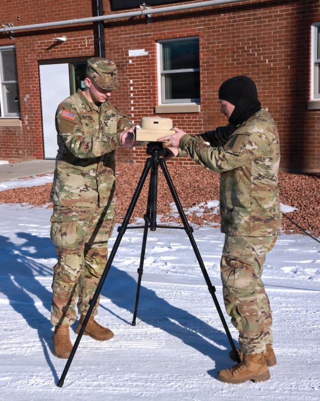 Wisconsin signal Soldiers train for today's emergencies and tomorrow's battlefield