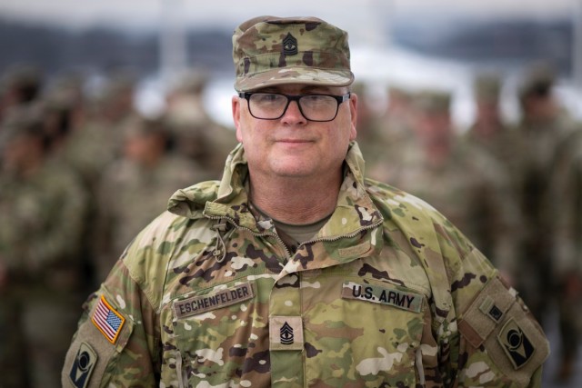 SW Hosts Reenlistment for U.S. National Guard Service Members