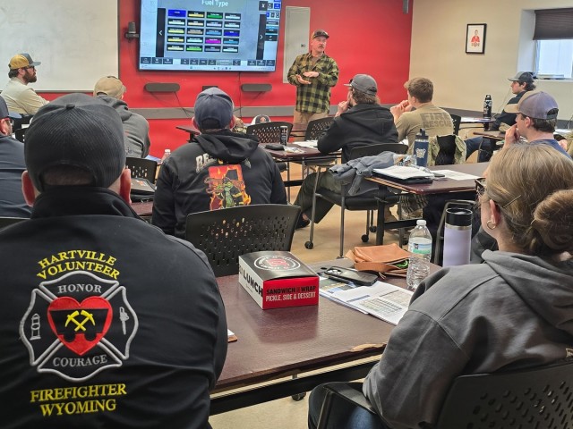 Wyoming National Guard Soldiers complete advanced wildfire behavior trainin