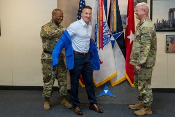 III Armored Corps, Fort Hood welcome 10 community leaders as 2026 Good Neighbors