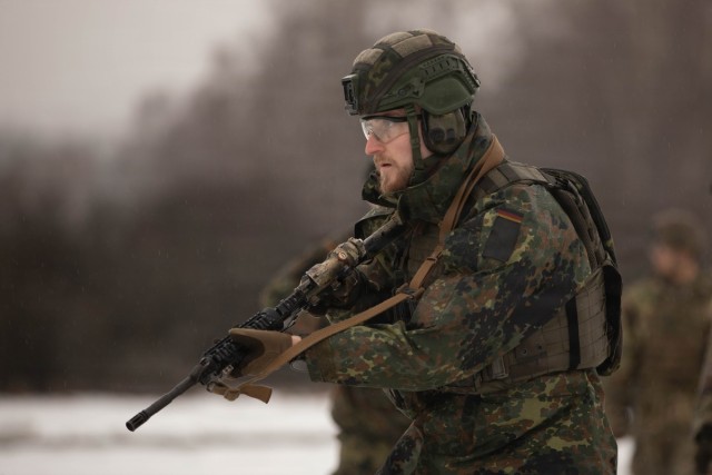 2CR Joint Small Arms Training