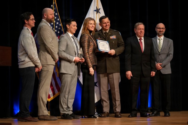 CIO Davies Hosts CIO Awards at Pentagon