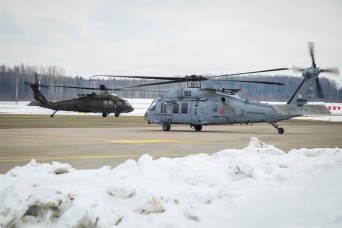 3rd Combat Aviation Brigade Bolsters V Corps’ Interoperability with Latvia’s Inaugural Multinational UH-60 Black Hawk Multi-Ship Flight