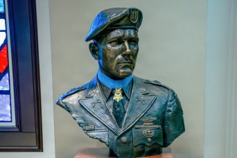 U.S. Army Command and General Staff College memorializes Vietnam-era Medal of Honor recipient, long-time college supporter on MOH Day