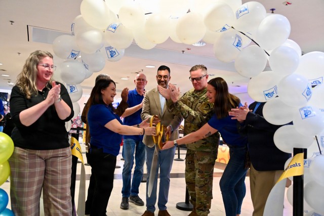 First OCONUS location of Wetzel's Pretzels opens at USAG Stuttgart