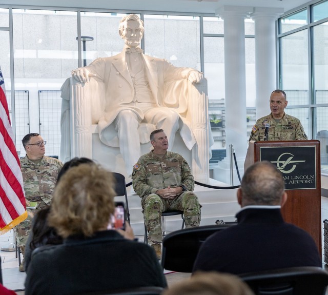 Illinois Guard Soldiers mobilize for SOUTHCOM mission