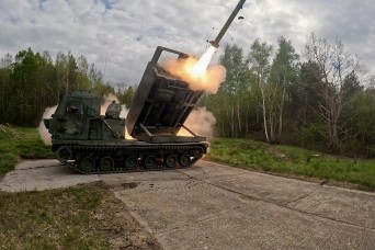 41st FAB Conducts Historic GMLRS LFX Raid in Poland