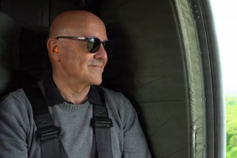 101st Airborne Division Hosts Meierijstad Mayor for Distinguished Visitor Flight