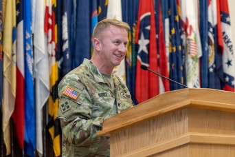 Military Police Regiment welcomes new commandant