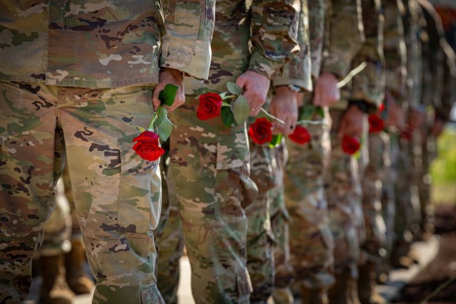 3rd Special Forces Group (Airborne) Honors Fallen Heroes at Annual Rose Laying Ceremony
