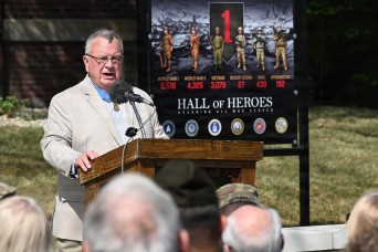 Medal of Honor Recipient Visits Historic 1st Infantry Division Hall of Heroes Unveiling