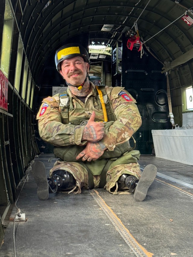 Double amputee paratrooper trains for historic jump into Normandy