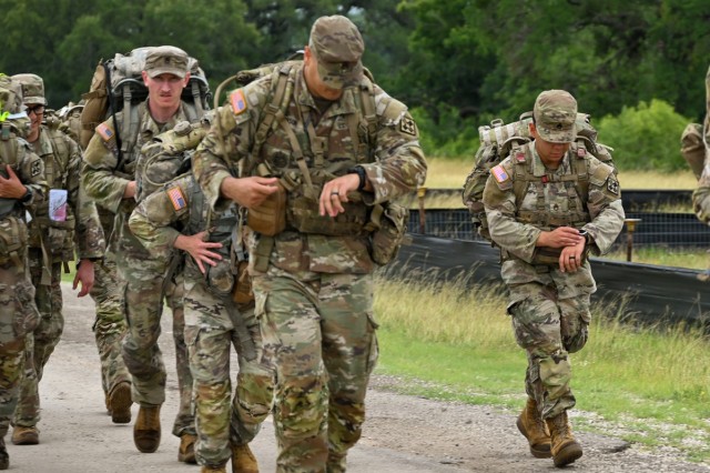 MEDCoE drill sergeants contend for top spot in annual competition