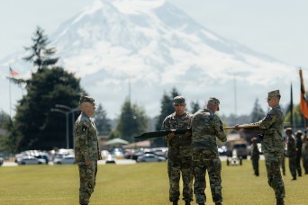 Ceremony brings new name, transformation to 7th Infantry Division