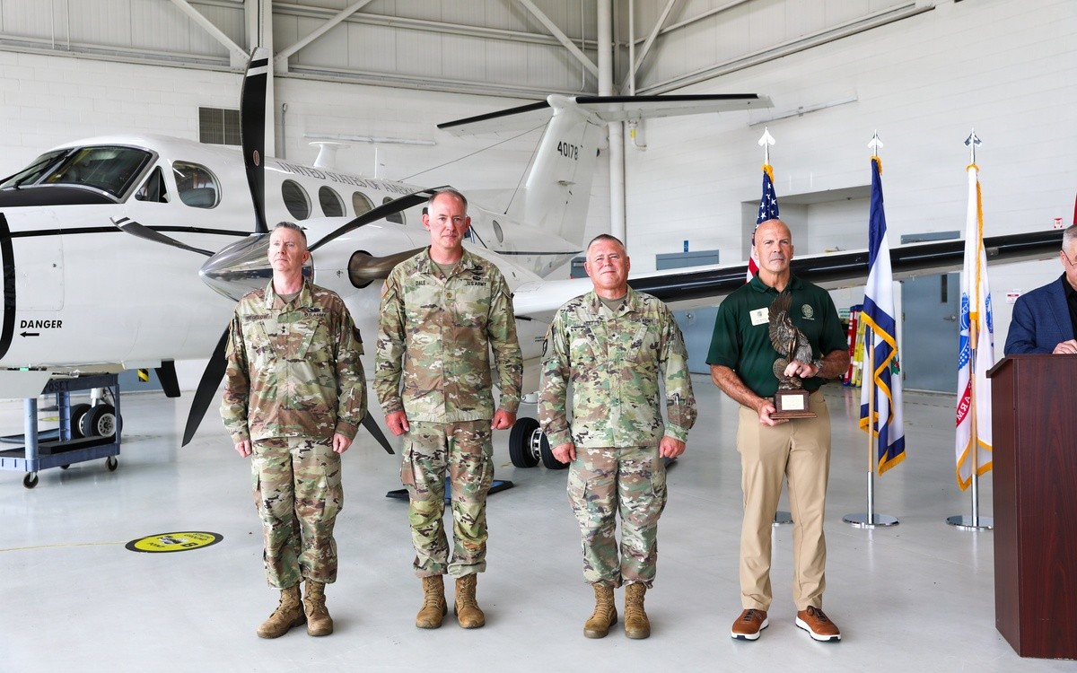 Army National Guard wins National Aviation Safety Award