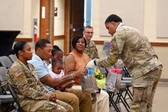 
Fort Leavenworth K-9 unit welcomes new senior-enlisted leader
