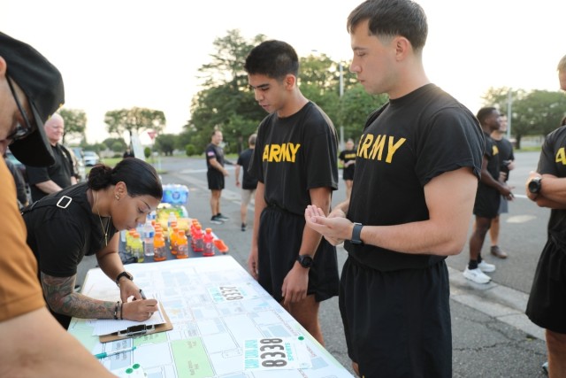 USARJ Selects Army Ten-Miler Team