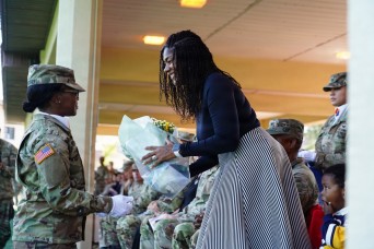 19th Expeditionary Sustainment Command Welcomes New Commander